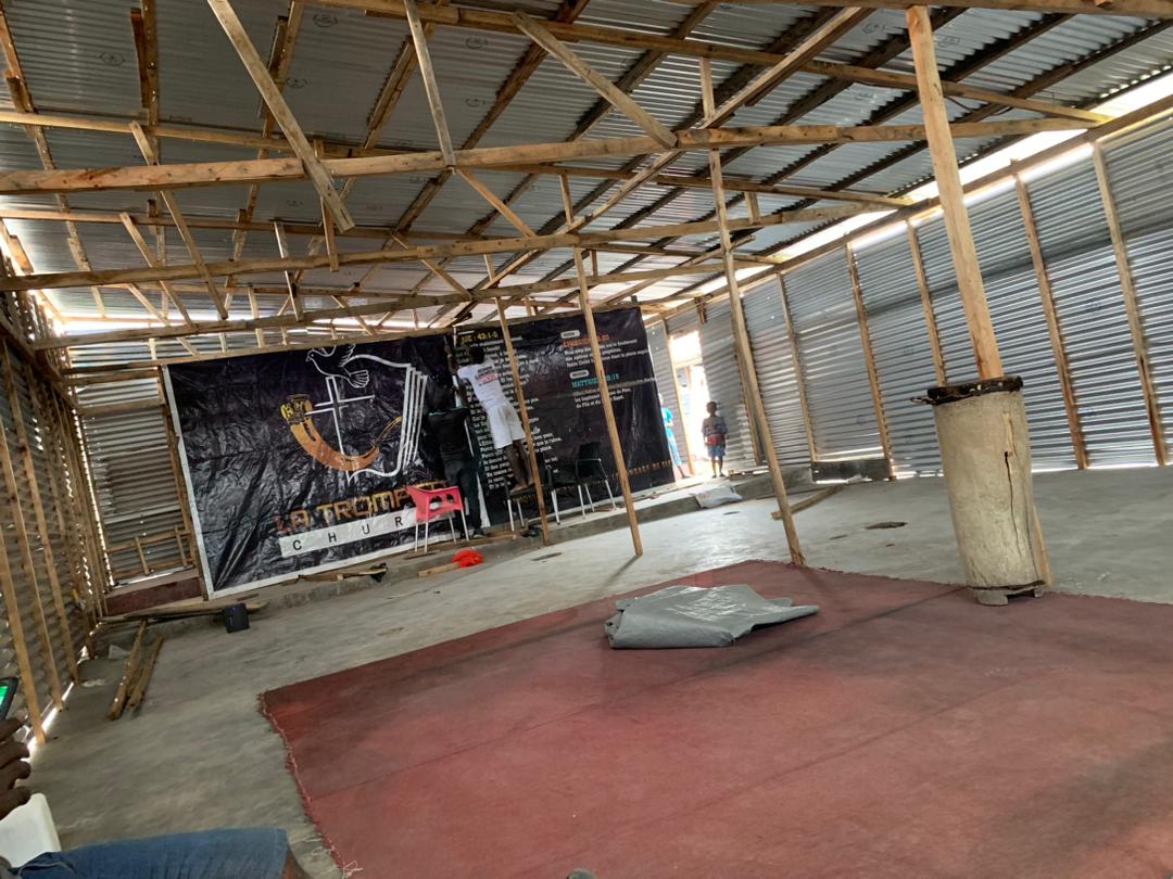 Construction de l'église